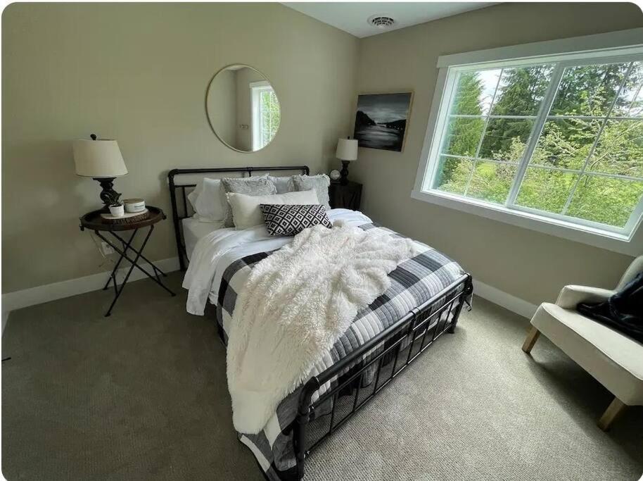 Romantic Cozy Cabin Walk To Lake Hot Tub Bikes Kayaks Grill Onalaska Extérieur photo